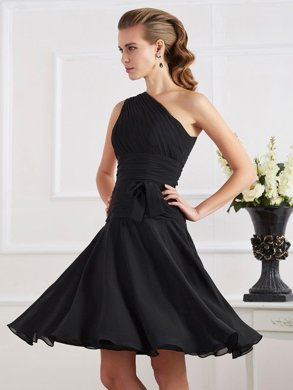 A-Line/Princess One-Shoulder Sleeveless Pleats Short Homecoming Dresses Amaris Chiffon